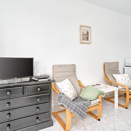 Comfortable Studio Apt Нерха Екстер'єр фото
